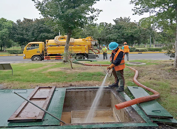 昂仁化油池清理
