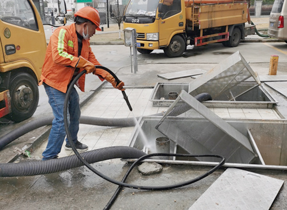 昂仁隔油池清理